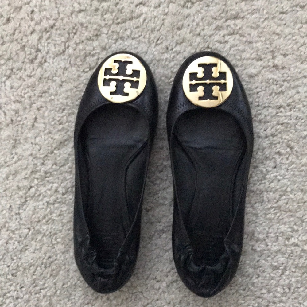 Tory Burch Reva Black Leather Ballet Gold Emblem Flats - Size 8.5